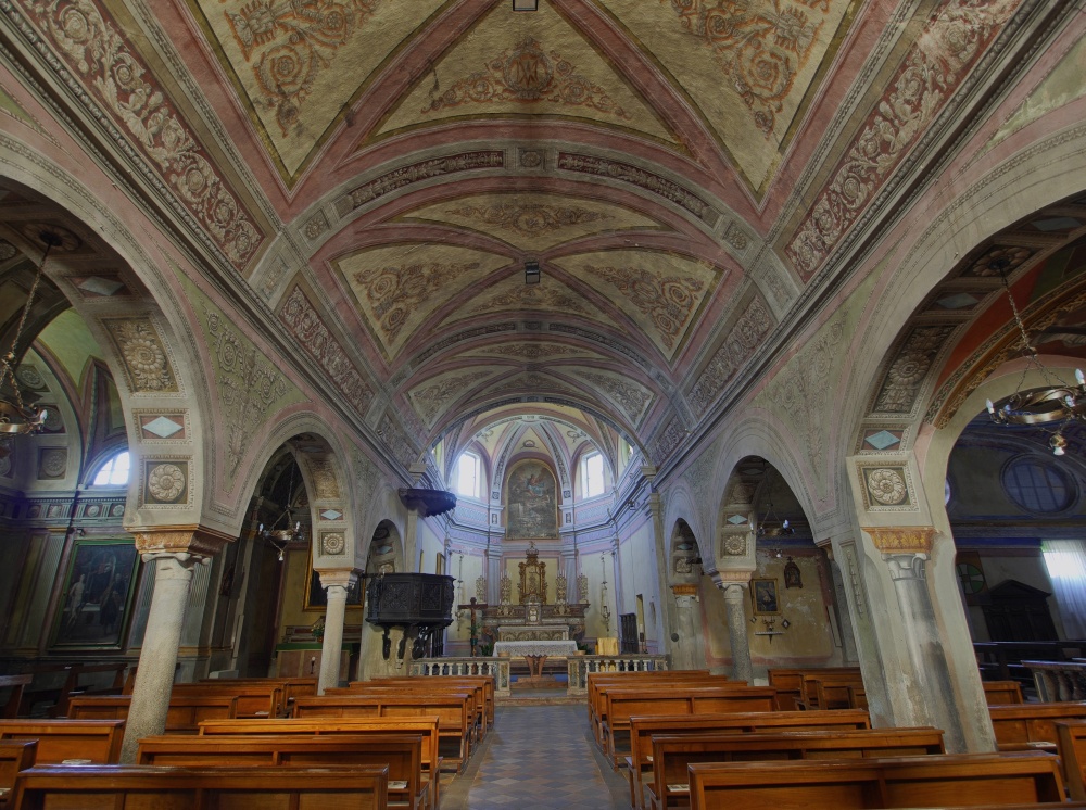 Candelo (Biella) - Interno della Chiesa di Santa Maria Maggiore